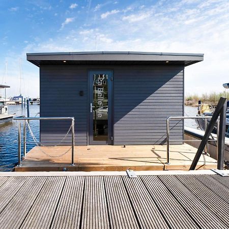 Beautiful Houseboat In Marina Of Volendam Hotel Exterior foto