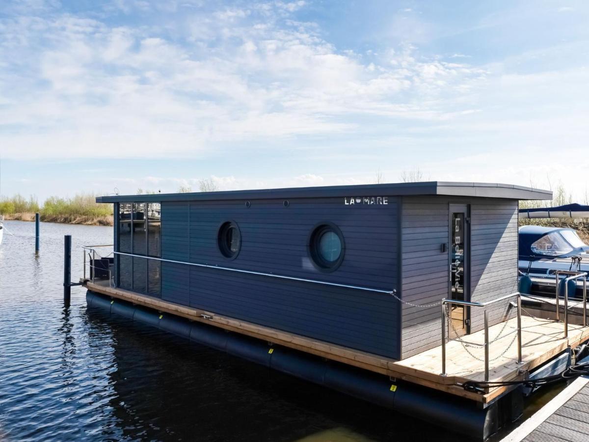Beautiful Houseboat In Marina Of Volendam Hotel Exterior foto