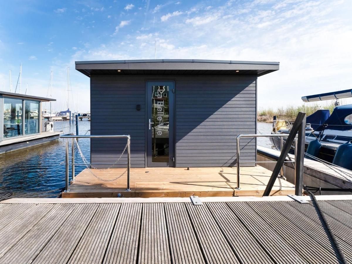 Beautiful Houseboat In Marina Of Volendam Hotel Exterior foto