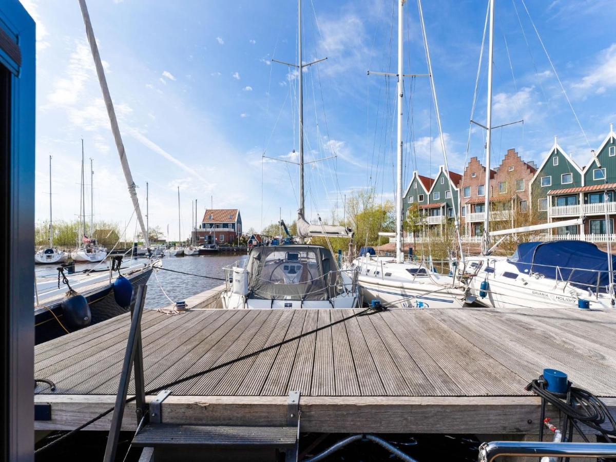Beautiful Houseboat In Marina Of Volendam Hotel Exterior foto